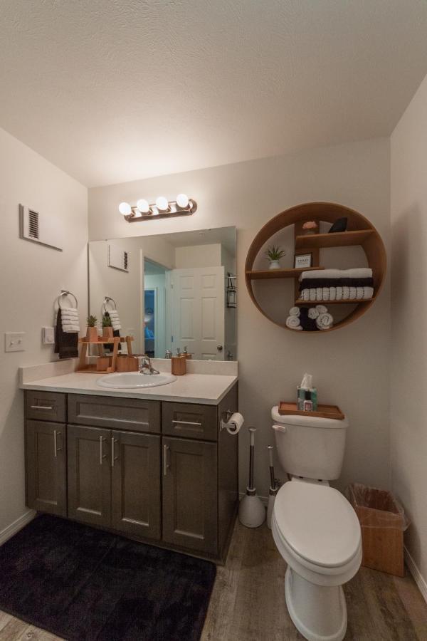 Ferienwohnung Modern And Stylish King Bed Wifi Free Parking Spokane Valley Exterior foto